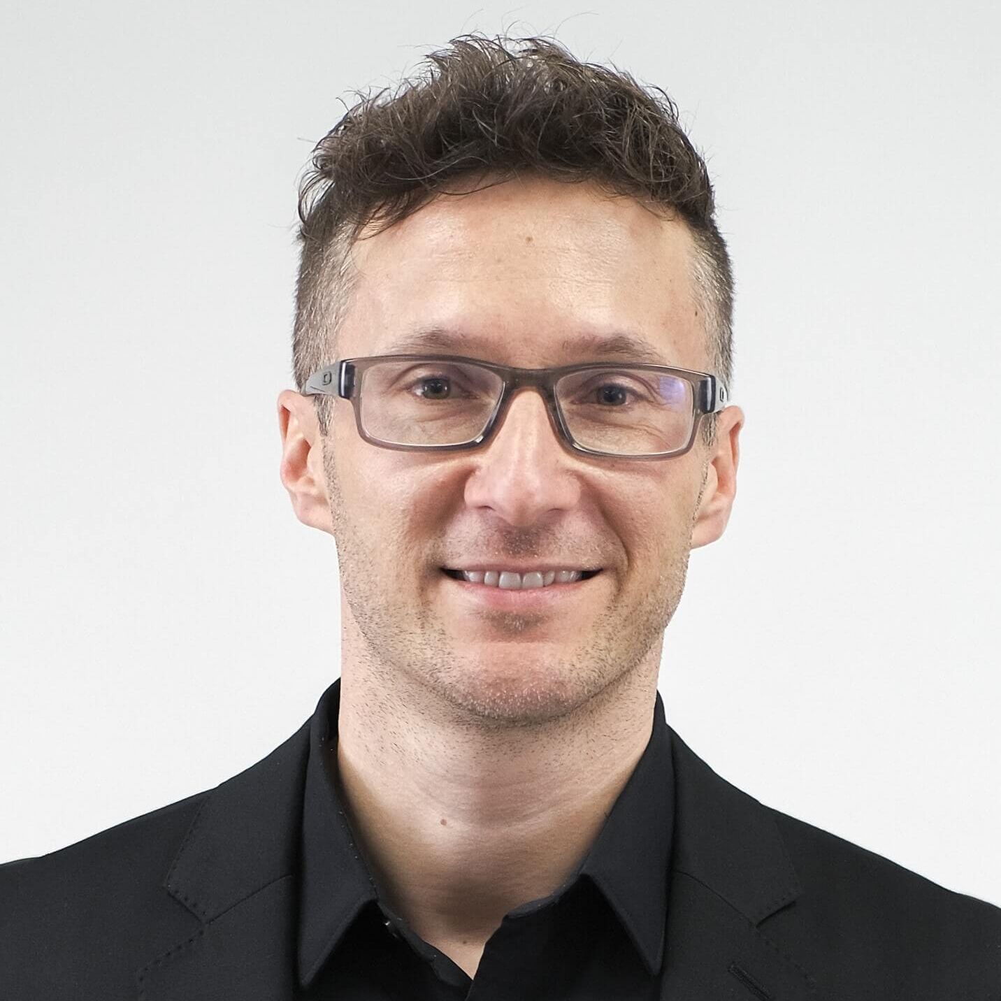 Joel Friesz Headshot
